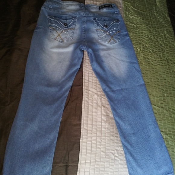 Destructed. Ripped Jean Capris - Picture 2 of 7